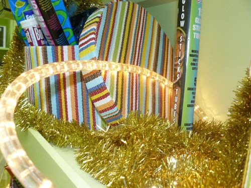 Get Brown Gift Box: "The Festival Goer" (lge)